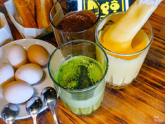 Kem trứng nguyên vị