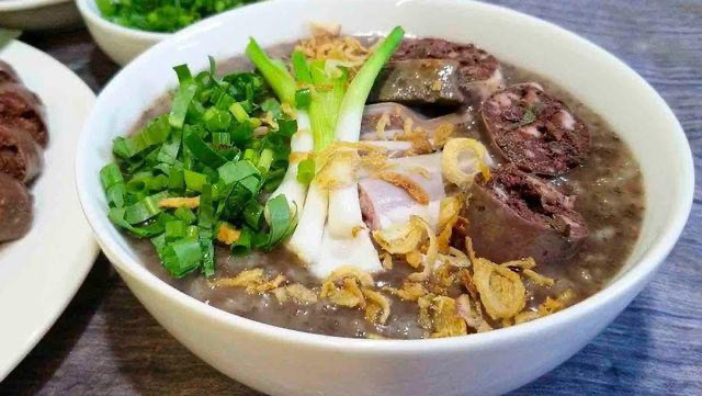 Tuấn Hương Lòng Lợn Tiết Canh - Bến Oánh