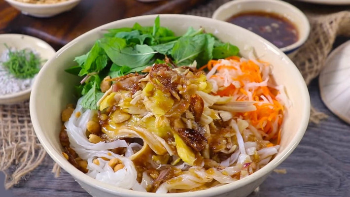 Thanh Nga - Bún Trộn & Bún Bò Trộn Nam Bộ - Kim Liên