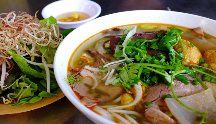 Phong Quán - Bún Bò Huế - 15 Ngũ Xã