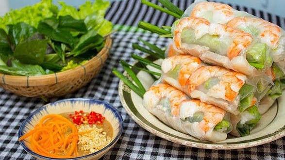 1992 Quán - Bánh Tráng Cuốn Thịt Heo, Gỏi Cuốn Tương Đen & Chân Gà Sốt Thái