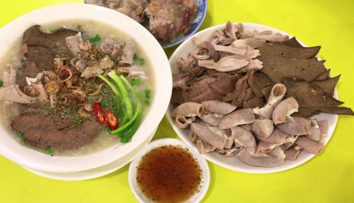 Thảo Nguyên Quán - Cháo Lòng & Bún Riêu Cua Bò