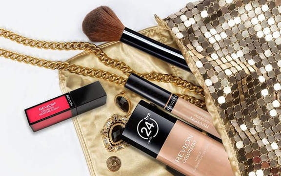 Revlon Vietnam - Parkson Lê Thánh Tôn