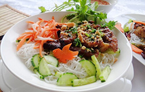 Bún Thịt Nướng Chả Giò, Cơm Tấm & Hủ Tiếu 8 - Kênh Tân Hóa