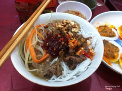 Bún thịt nướng