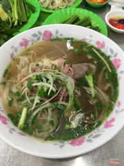 Phở tái gầu