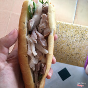 bánh mì heo quay