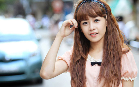 Uốn Tóc Quyên