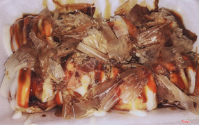 Takoyaki ngon, rẻ. 15K/4 viên loại thường, 20K/4 viên loại có phô mai 👍🏻