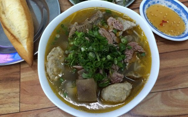 Bà Sương - Bún Bò