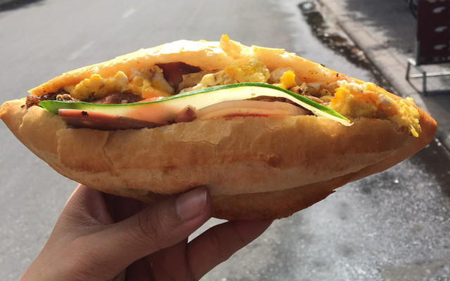 Bánh Mì Bích - Chợ Thủ Dầu Một