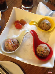 Viên khuyến mại tặg cho mùa noel