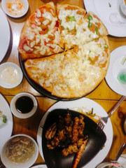 Pizza ngon hơn nhiều so vs các loại khác, đặc biệt là pizza bò :)))