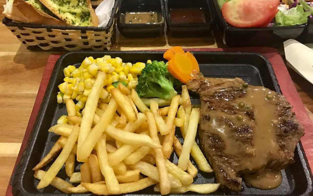 K&K Beef - Food & Drink