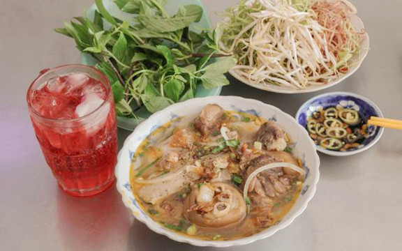 Trinh - Bún Giò & Bánh Bèo