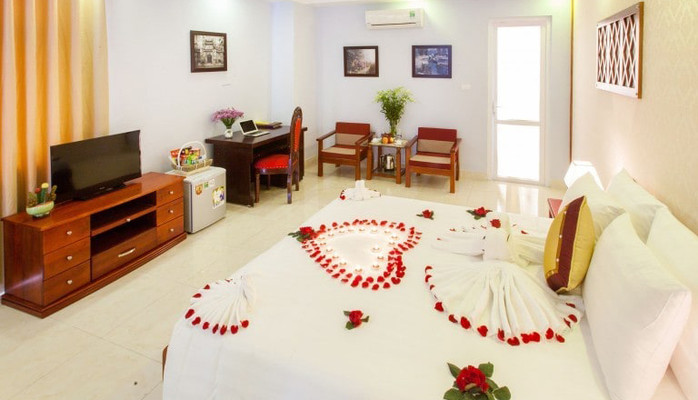 Khách Sạn Bạch Dương