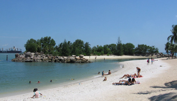 Siloso Beach