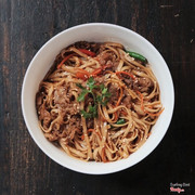 Fried noodles with beef