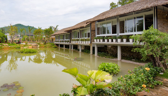 Nhà Hàng Ngự Uyển Phú Quốc