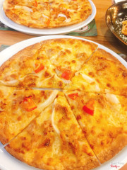 Pizza cá ngừ đế mỏng size M