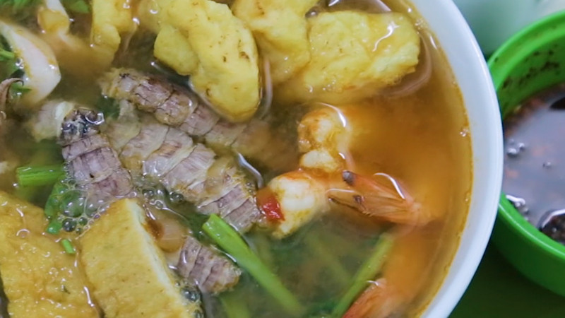 Tun Tun - Bún Hải Sản Hoa Quả