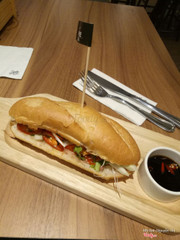 Bánh mì 75k