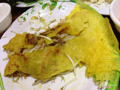 Bánh xèo 55k/c. To nhg lại nhân thịt lợn. Ăn ko ngon lắm