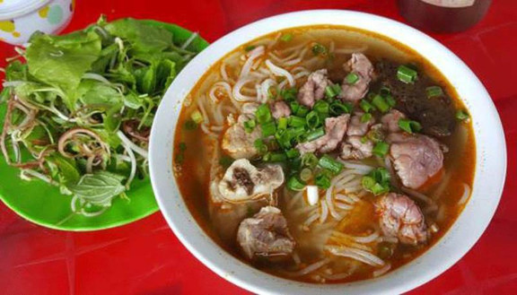 Thành Long - Bún Bò Nam Bộ