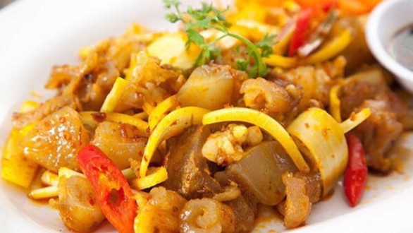 Lẩu Bò Năm Béo - Đào Trí