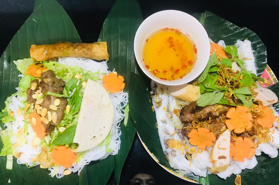 Bếp Nhà Quìn - Bánh Cuốn & Bún Thịt Nướng - Ngô Đức Kế