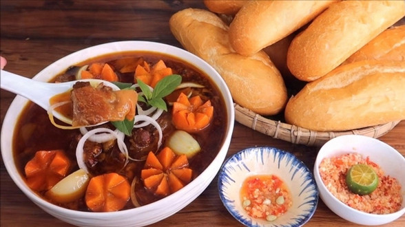 Bếp Hoàng Gia - Bò Kho, Hủ Tiếu Nam Vang - Khu Đô Thị Mới Đại Ngân