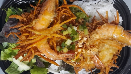 Bún Tôm Chiên & Xôi Gà Chiên - Ăn Vặt Thịnh Đạt Thư - 114 Phong Phú