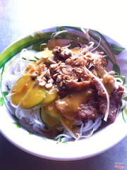 Bún thịt nướng