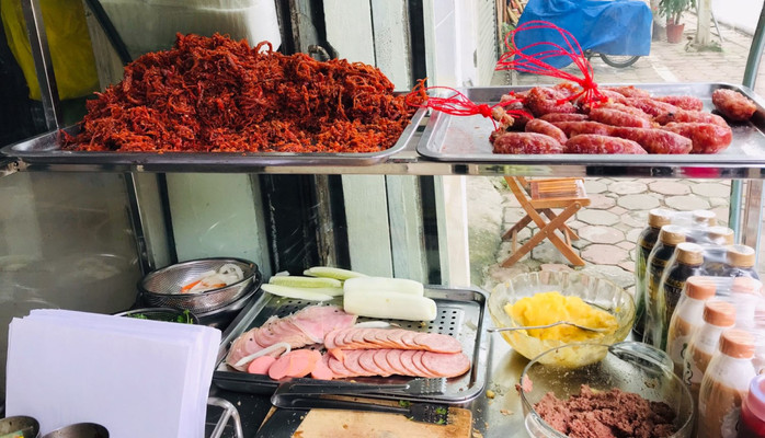 Bánh Mì Sài Gòn - 96 Trấn Vũ (Đối Diện Hồ Trúc Bạch)