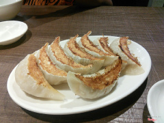 Gyoza bánh xếp chiên Nhật bản