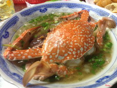 Tô bánh canh ghẹ nguyên con