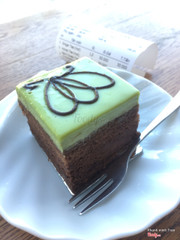 Green tea chocolate cake