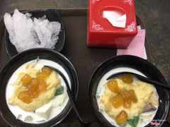 Chè sầu hạt đác