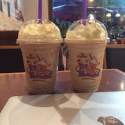 Ngon mà ly regular hơi bị nhiều uống mãi mới hết