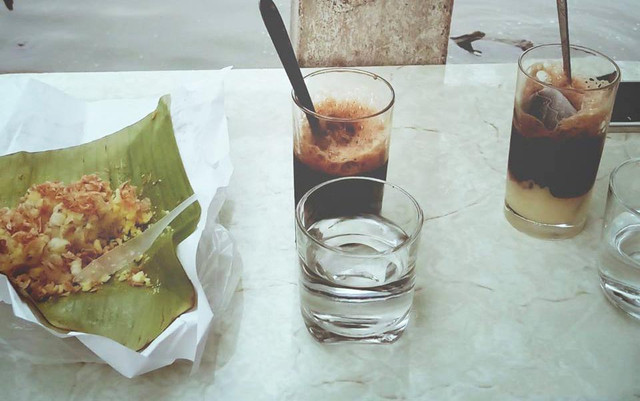 Huyền's Flower & Coffee