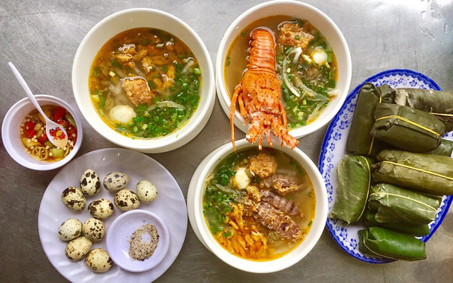 Bánh Canh Hải Sản Mụ Nị