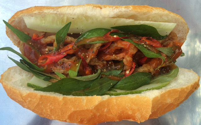 Bánh Mì May Mắn - Chả Cá Vũng Tàu