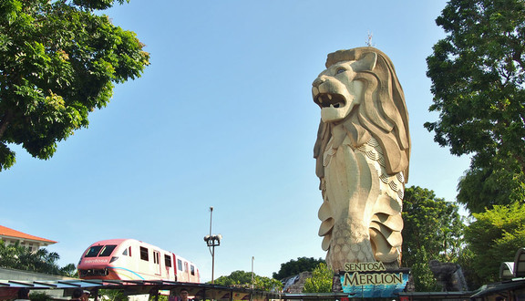 Sentosa Merlion