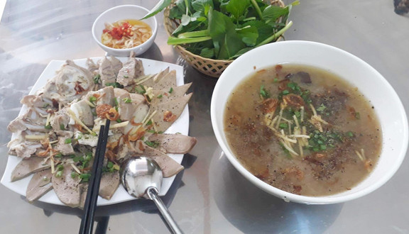 Cô Thắm - Cháo Lòng & Cháo Sườn