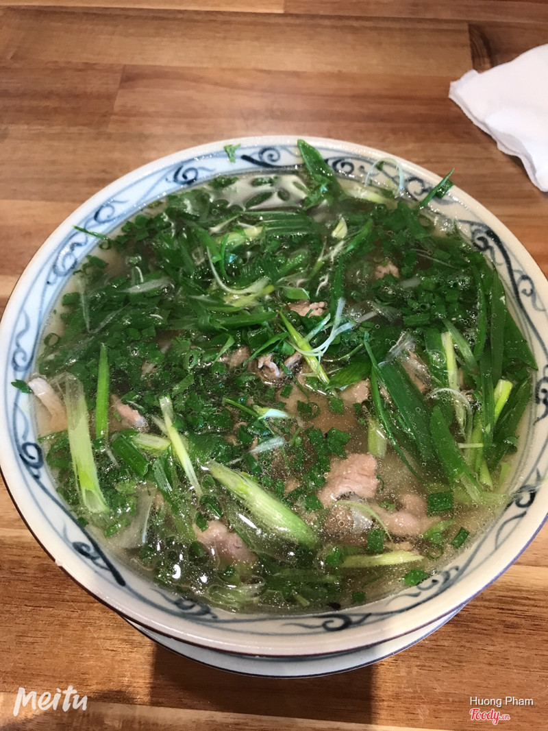 Phở bò tái lăn truyền thống - 60k