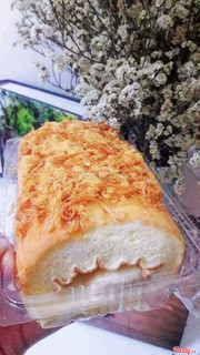 bông lan cuộn sốt ruốc