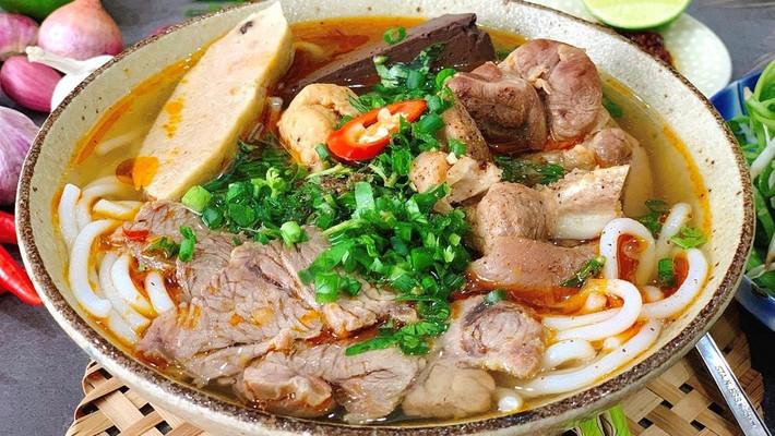 Bún Bò Huế Tâm An - Bún Bò & Mì Bò Viên - Lộc Vinh