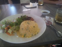 Cơm gà sốt nấm