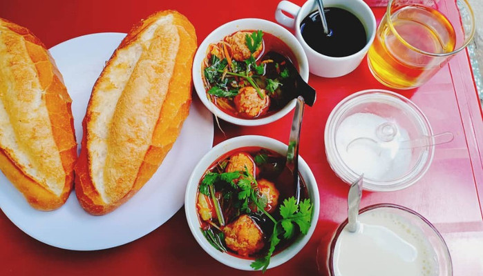 Đà Lạt Quán - Bánh Mì Xíu Mại