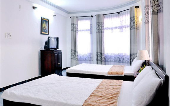 Khách Sạn Đại Bình Minh - Sư Vạn Hạnh